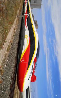 時速400公里可變軌距神車!唐車版跨國互聯(lián)互通高速動車組下線